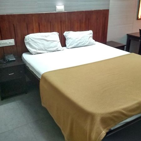 International Tourist Home Кожикоде Экстерьер фото